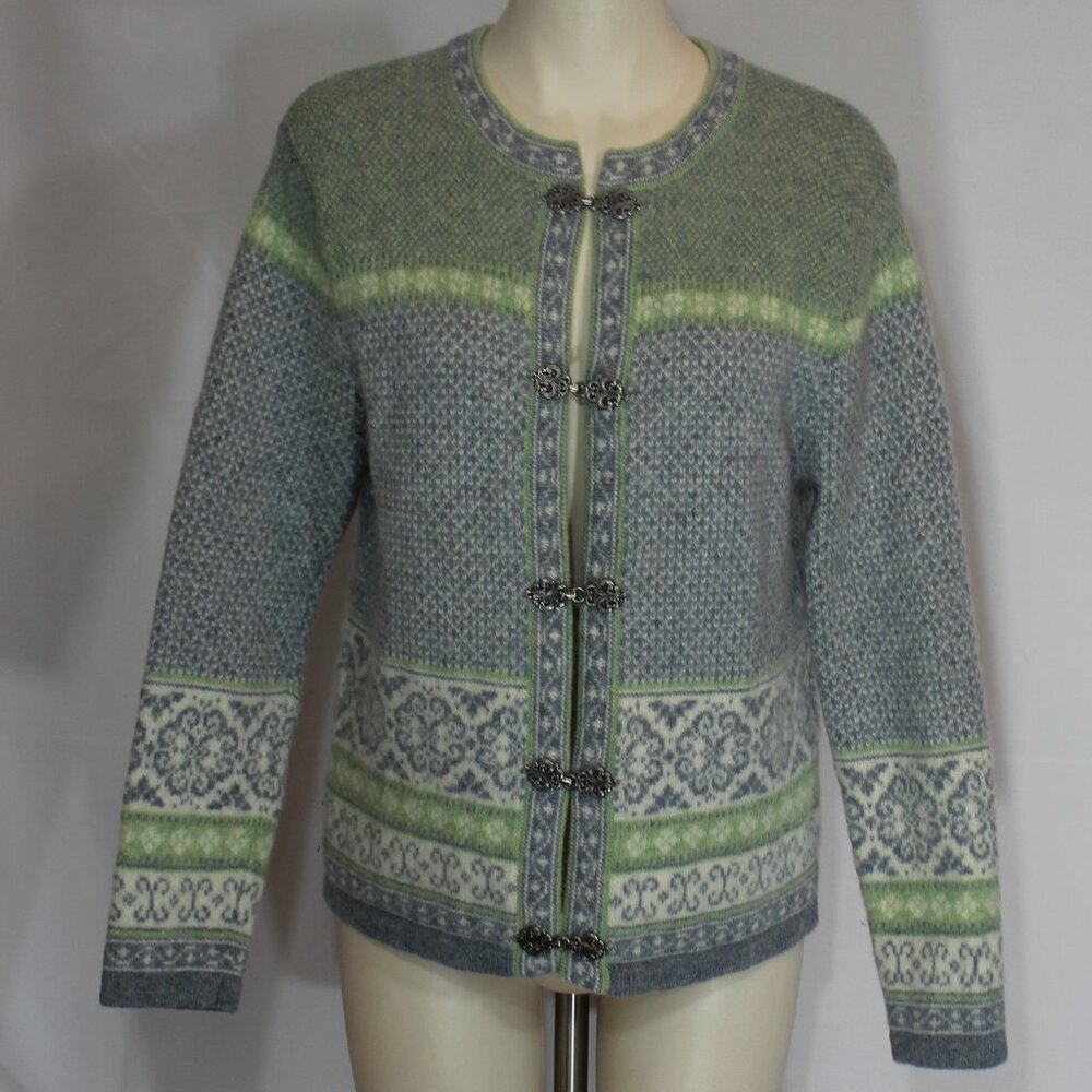 Skyr Nordic Wool Sweater Cardigan Women's  Hook Clasp  size Medium